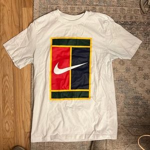 Nike t short